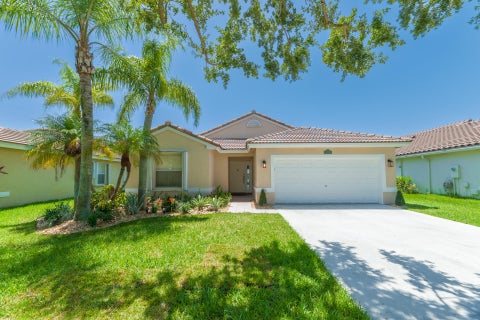 19200 NW 24th Court, Pembroke Pines, FL 33029 - #: B26066074