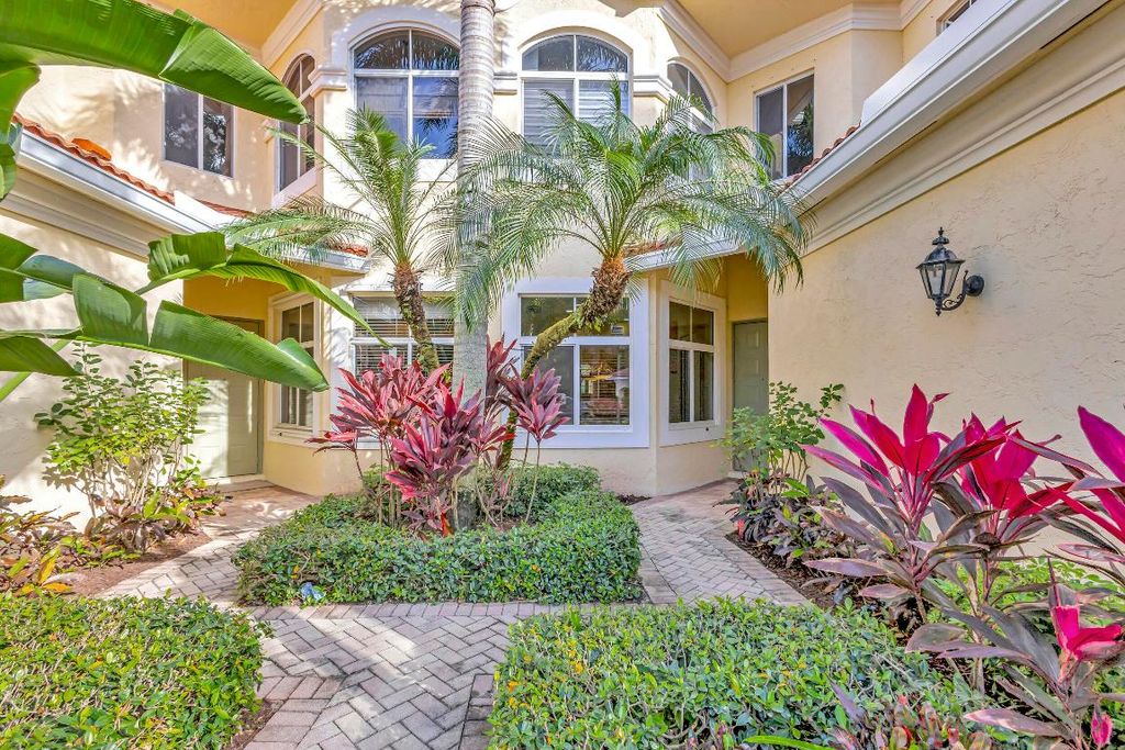 Photo of 103 Palm Bay Circle #B, Palm Beach Gardens, FL 33418 (MLS # R10955502)