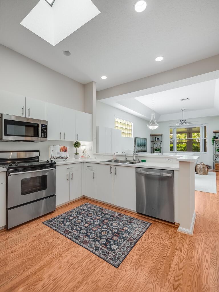 CYPRESS WOODS 2, SUMMER C - Residential