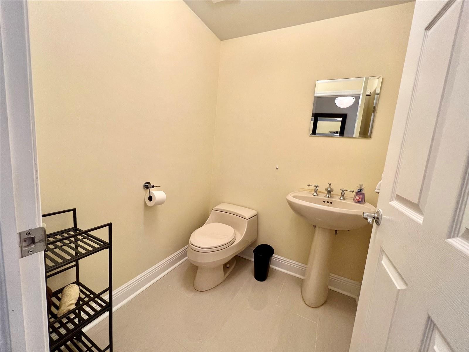 RENAISSANCE ON THE OCEAN - Residential Lease