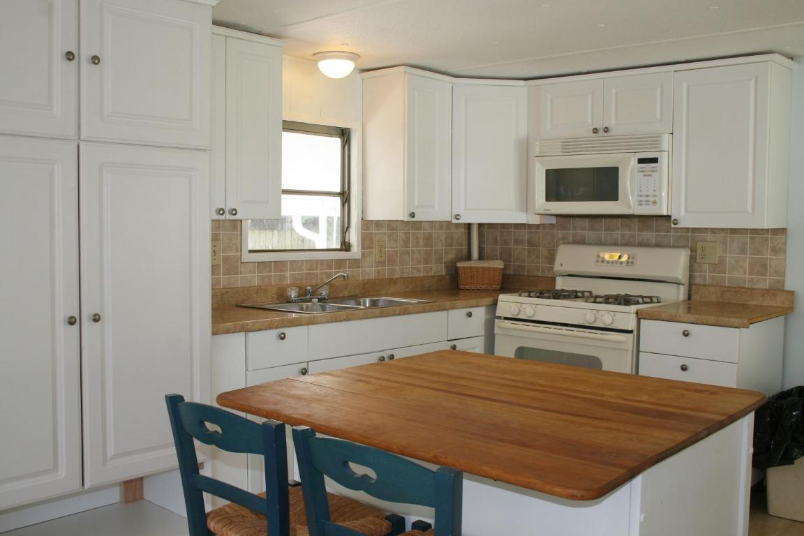 RIDGEWAY MOBILE HOME PLAT 1-6 - Residential