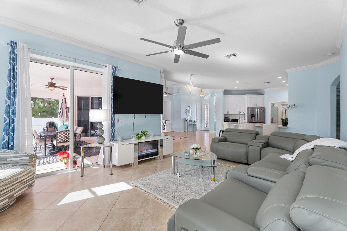 PORT ST LUCIE SECTION 46 1ST REPLAT - Residential