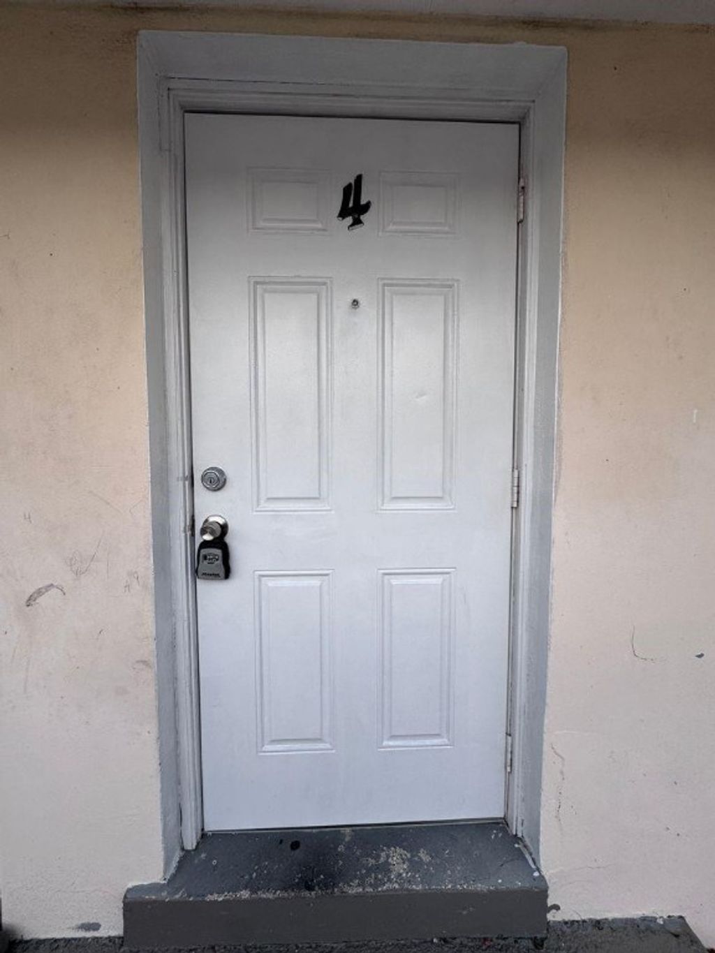 Photo of 405 6th Avenue #4, Lake Worth Beach, FL 33460 (MLS # F10512803)