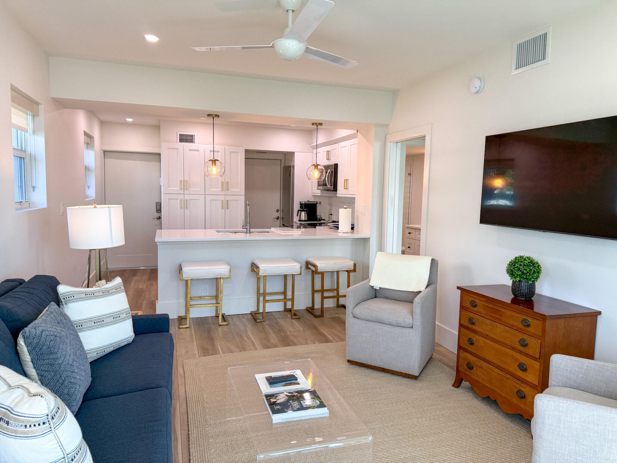 ROGERS HOUSE CONDO - Residential Lease