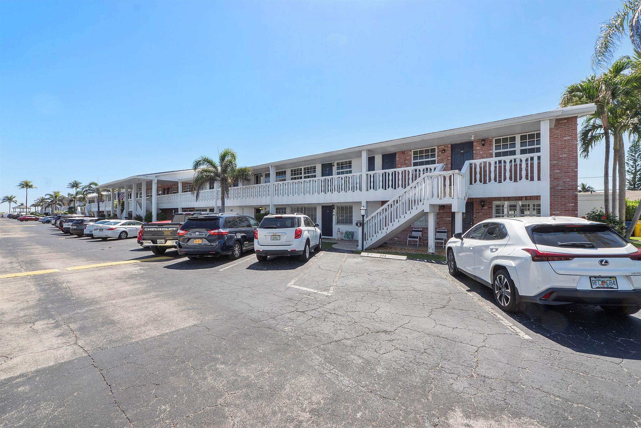 5505 N Ocean Boulevard 8-206