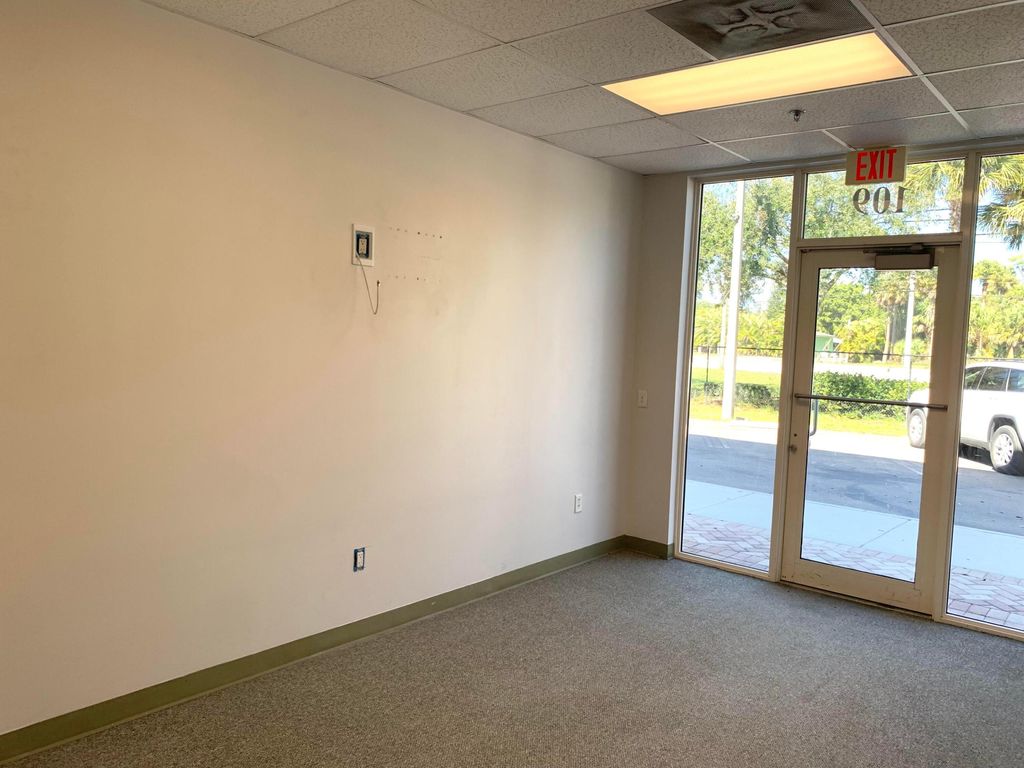 Photo of 1000 Stinson Way #109, West Palm Beach, FL 33411 (MLS # B26008420)