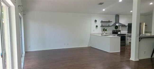 BRIGER PARS B, E AND F - Residential