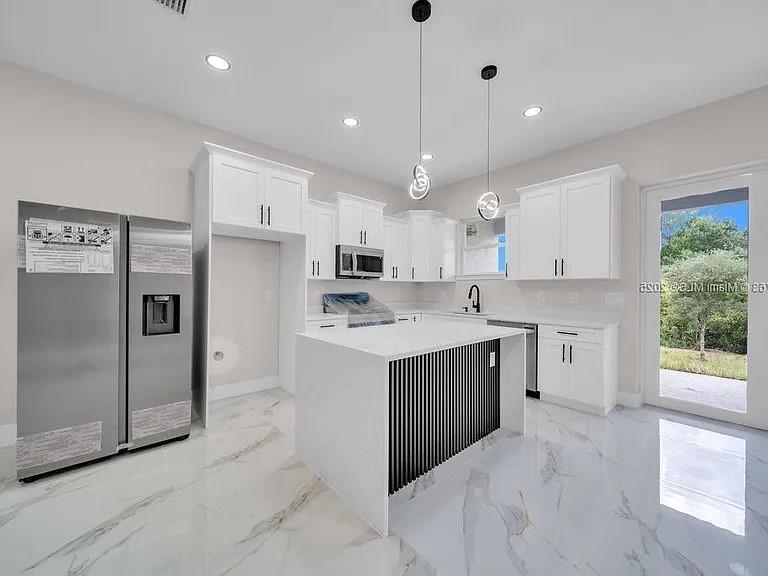 LEHIGH ESTATES - Residential Lease