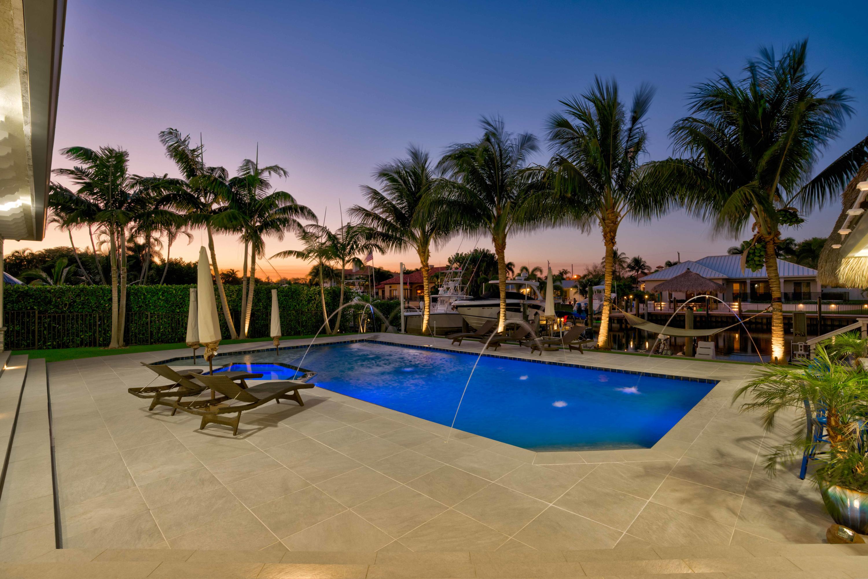 EDGEWATER PARK - Residential