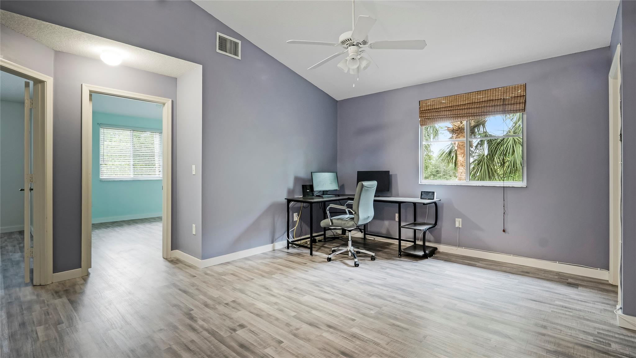 Sunset Plaza 152-48 B - Residential Lease