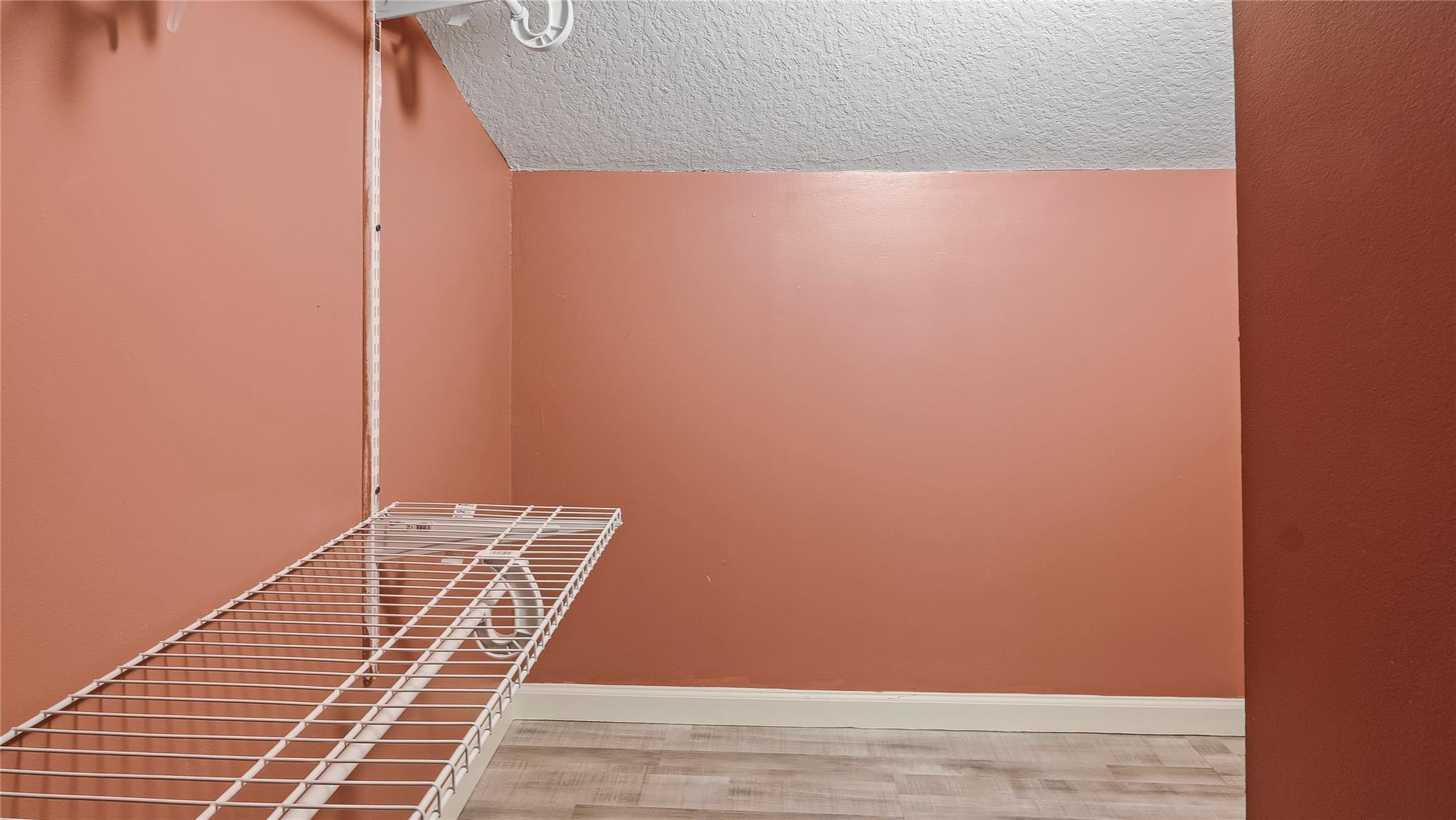 Sunset Plaza 152-48 B - Residential Lease