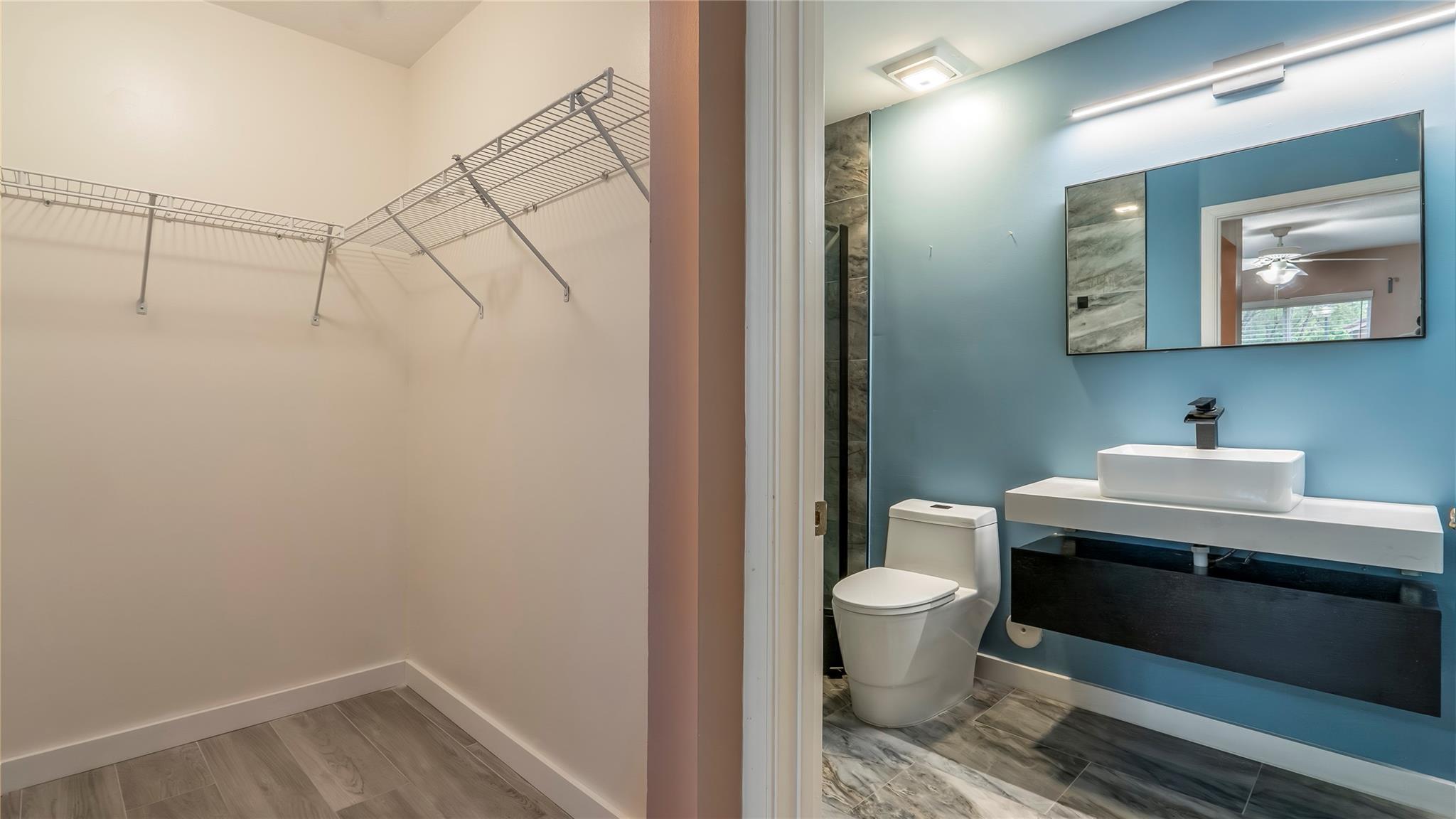 Sunset Plaza 152-48 B - Residential Lease