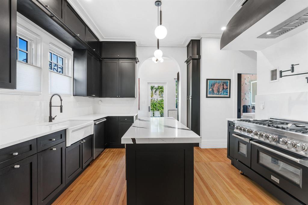 BRELSFORD PARK - Residential