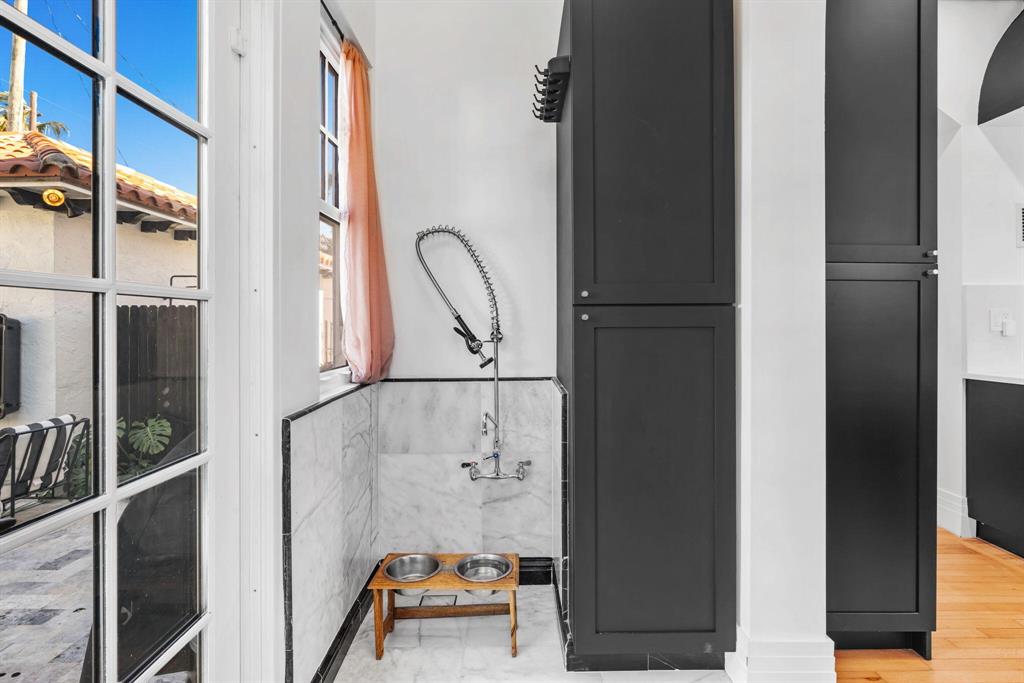 BRELSFORD PARK - Residential