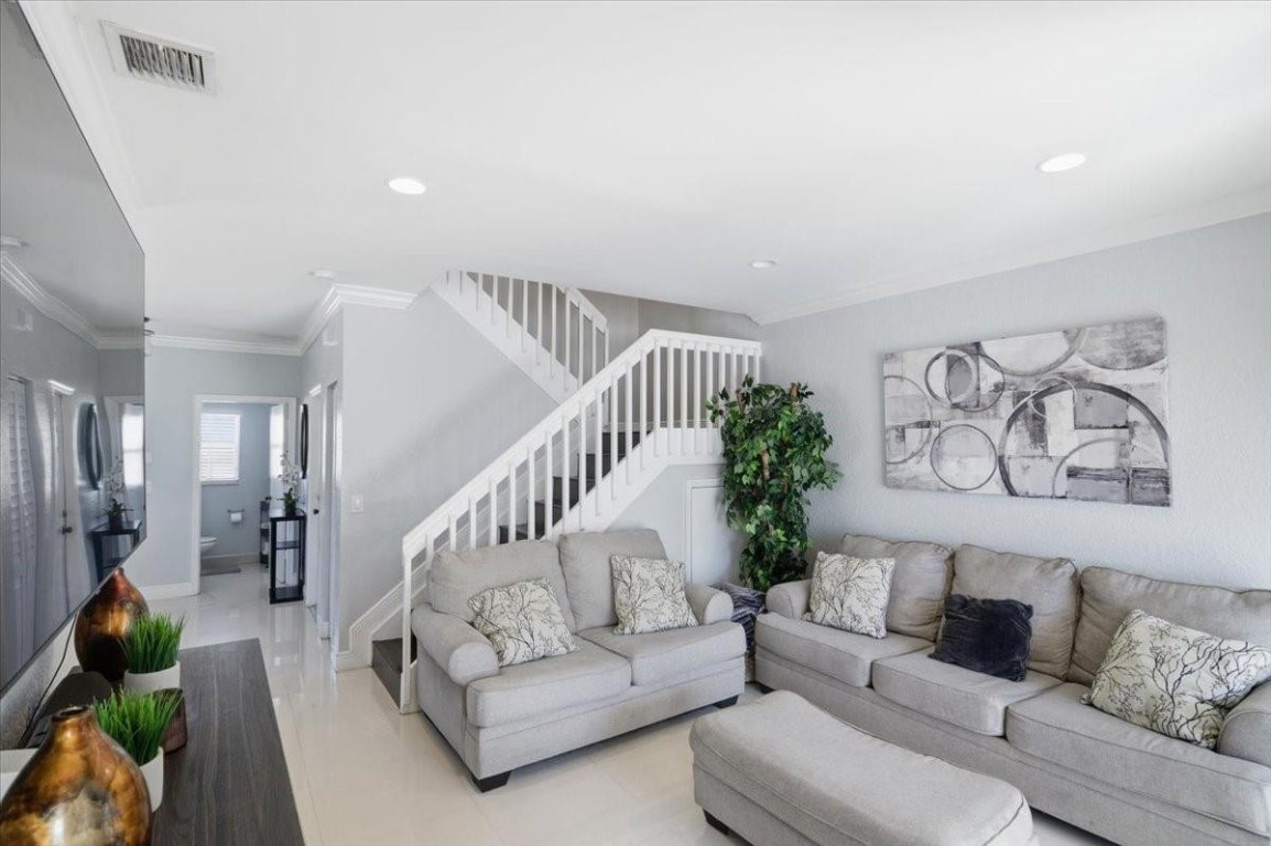 Sterling Place-Pembroke S - Residential