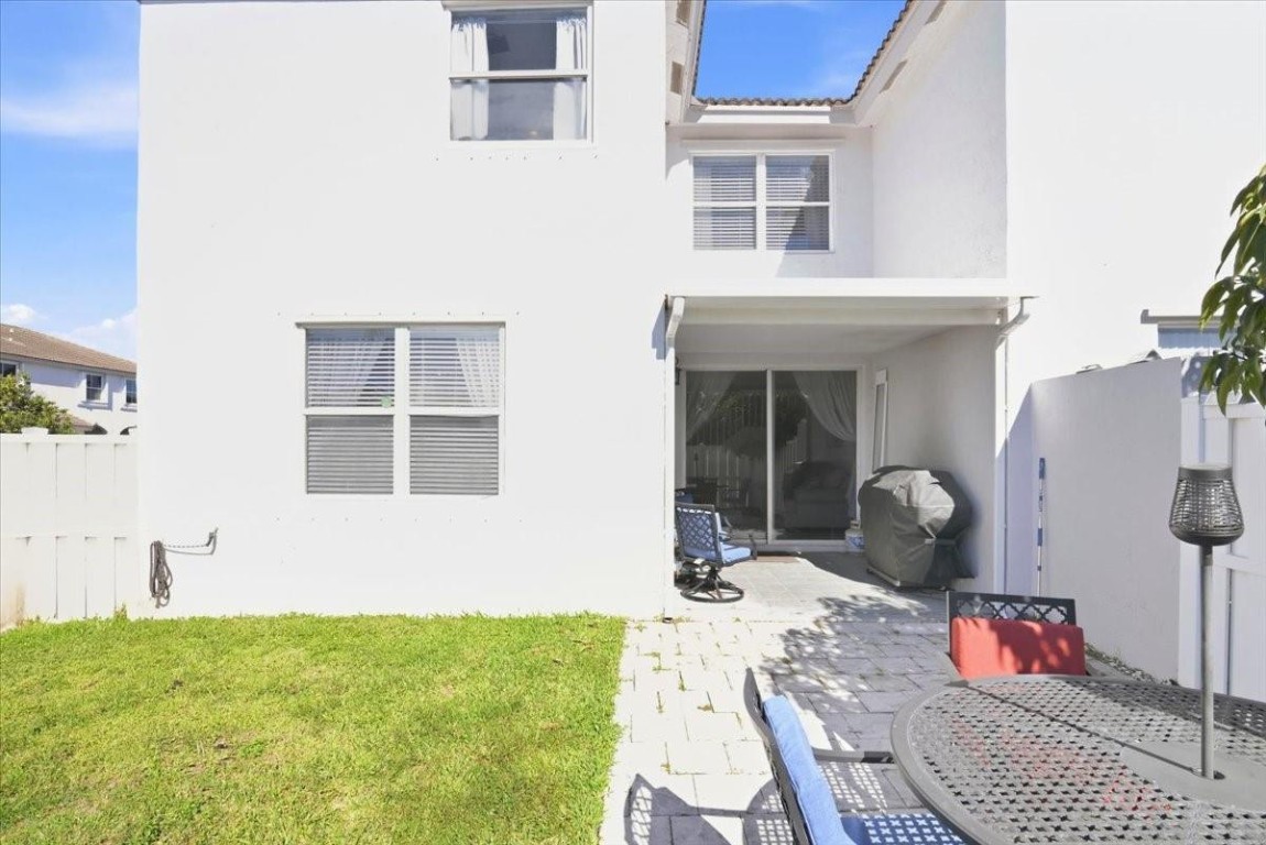 Sterling Place-Pembroke S - Residential