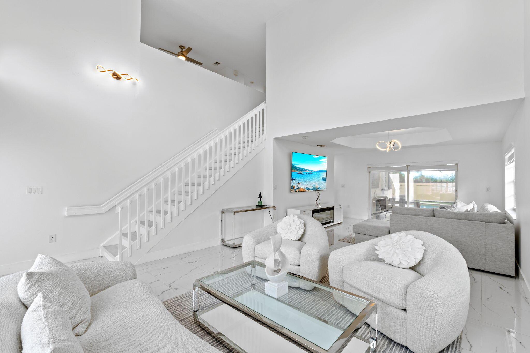 FOREST LAKES ESTATES SEC - Residential