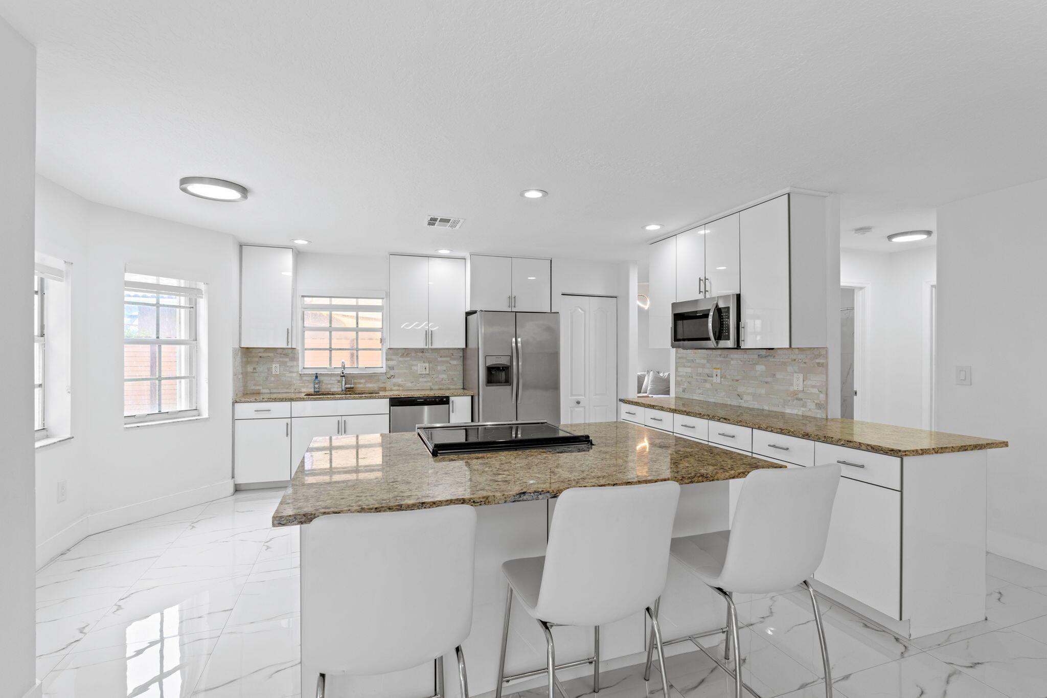 FOREST LAKES ESTATES SEC - Residential