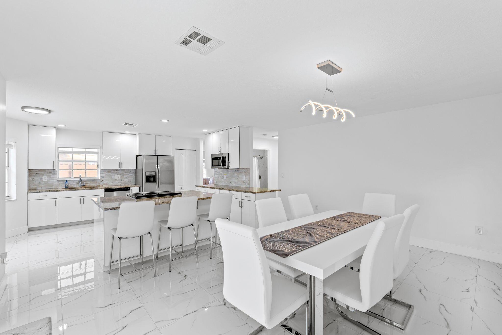 FOREST LAKES ESTATES SEC - Residential