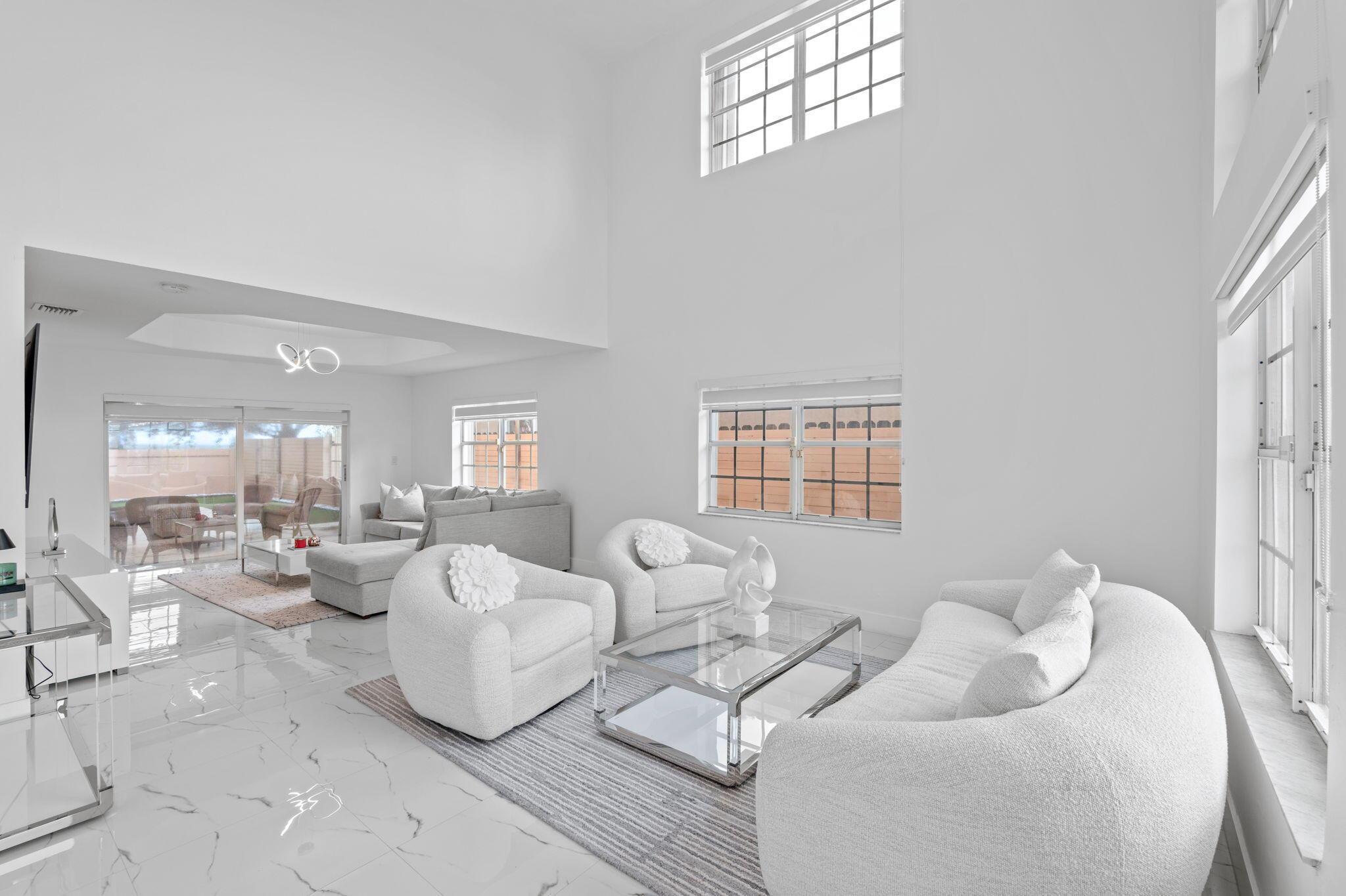 FOREST LAKES ESTATES SEC - Residential