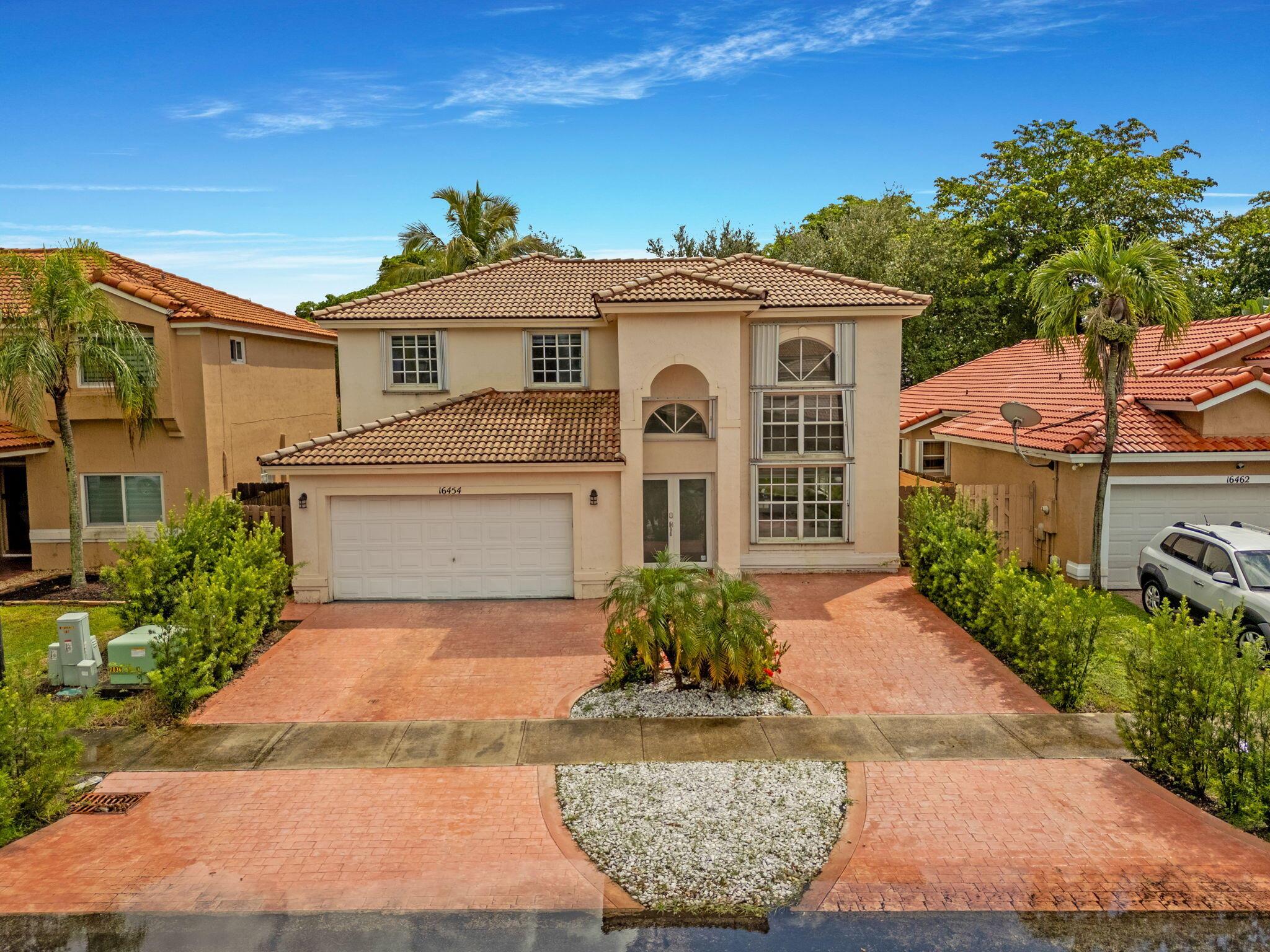 FOREST LAKES ESTATES SEC - Residential