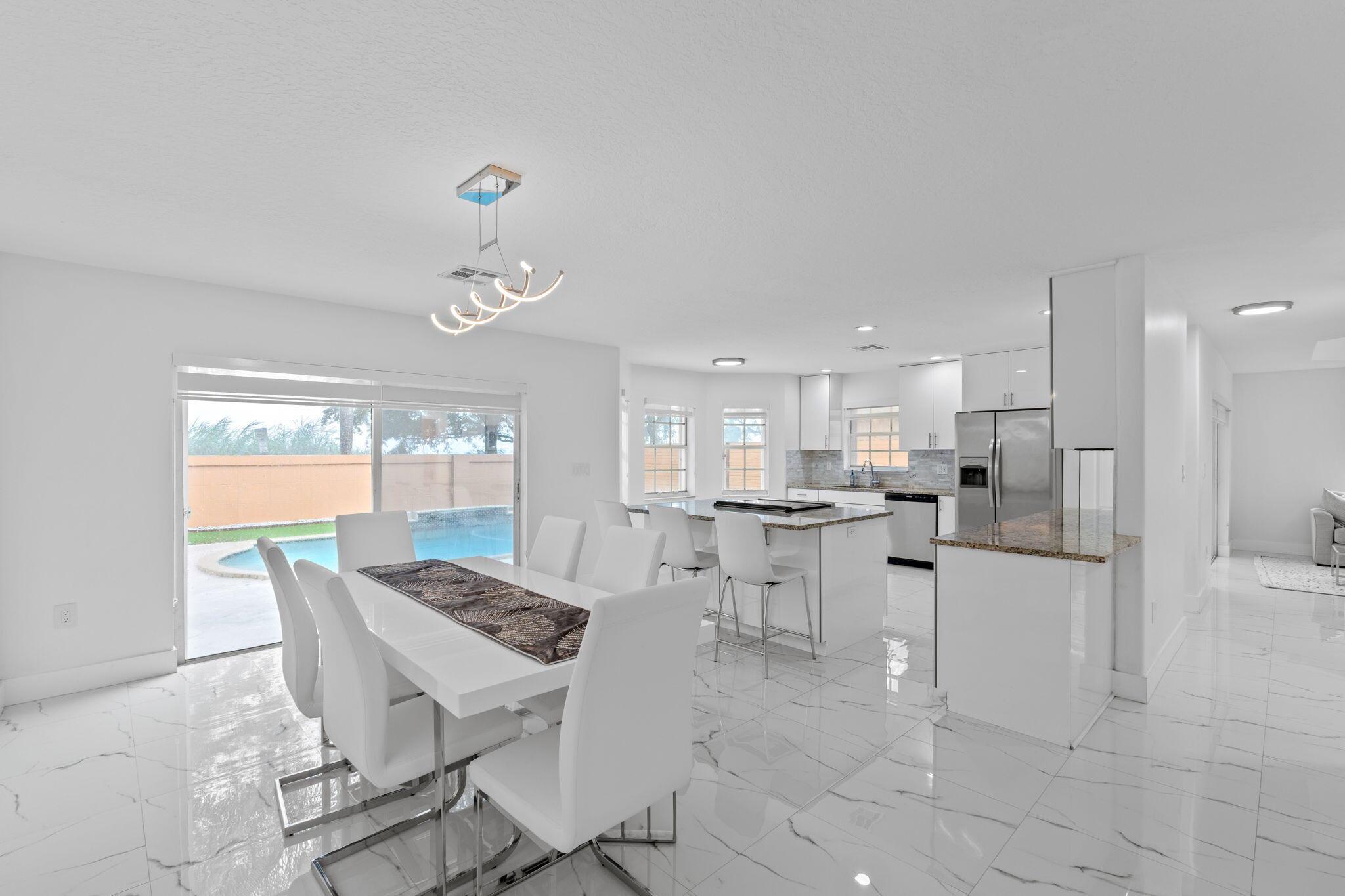 FOREST LAKES ESTATES SEC - Residential