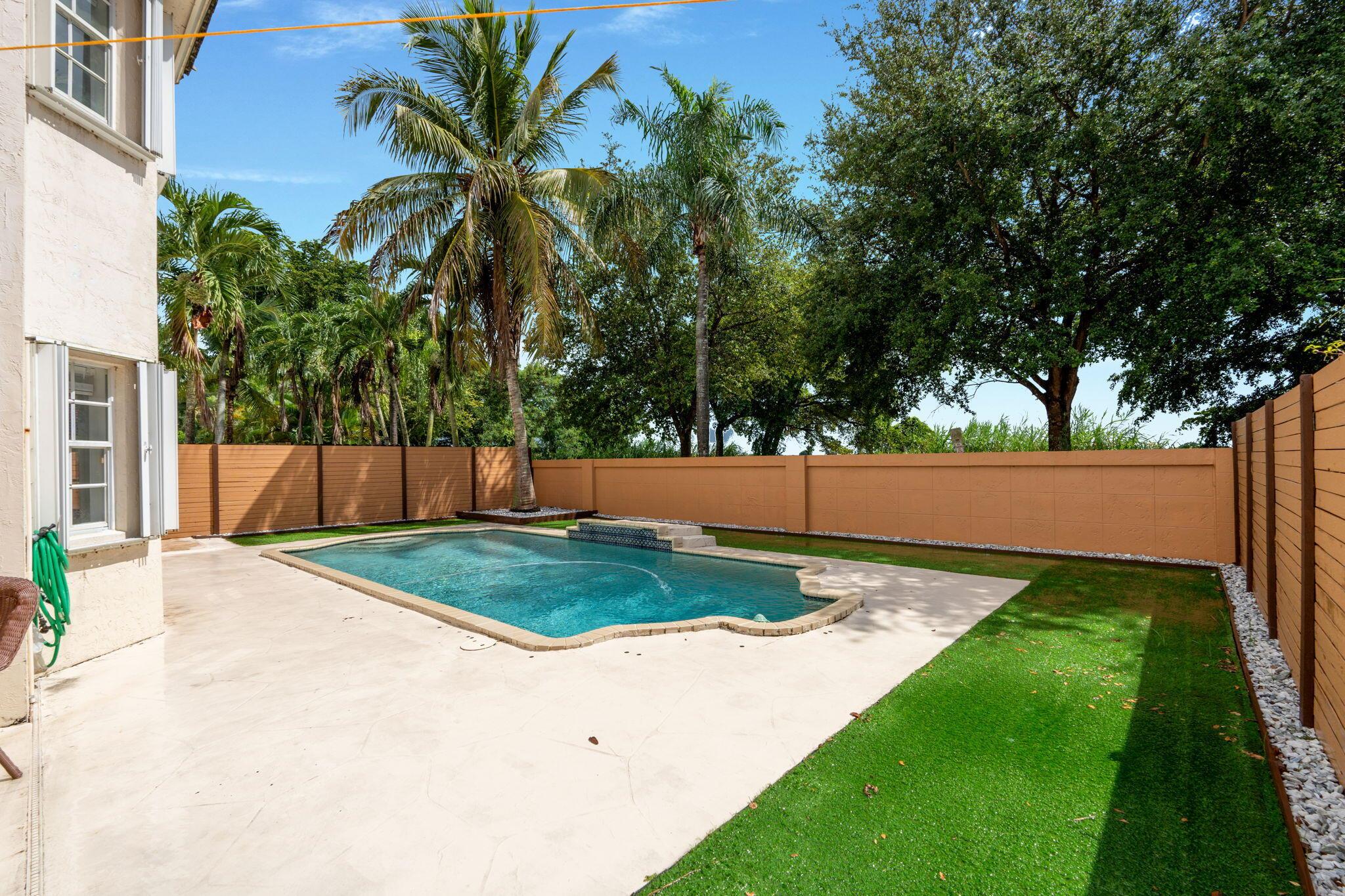 FOREST LAKES ESTATES SEC - Residential