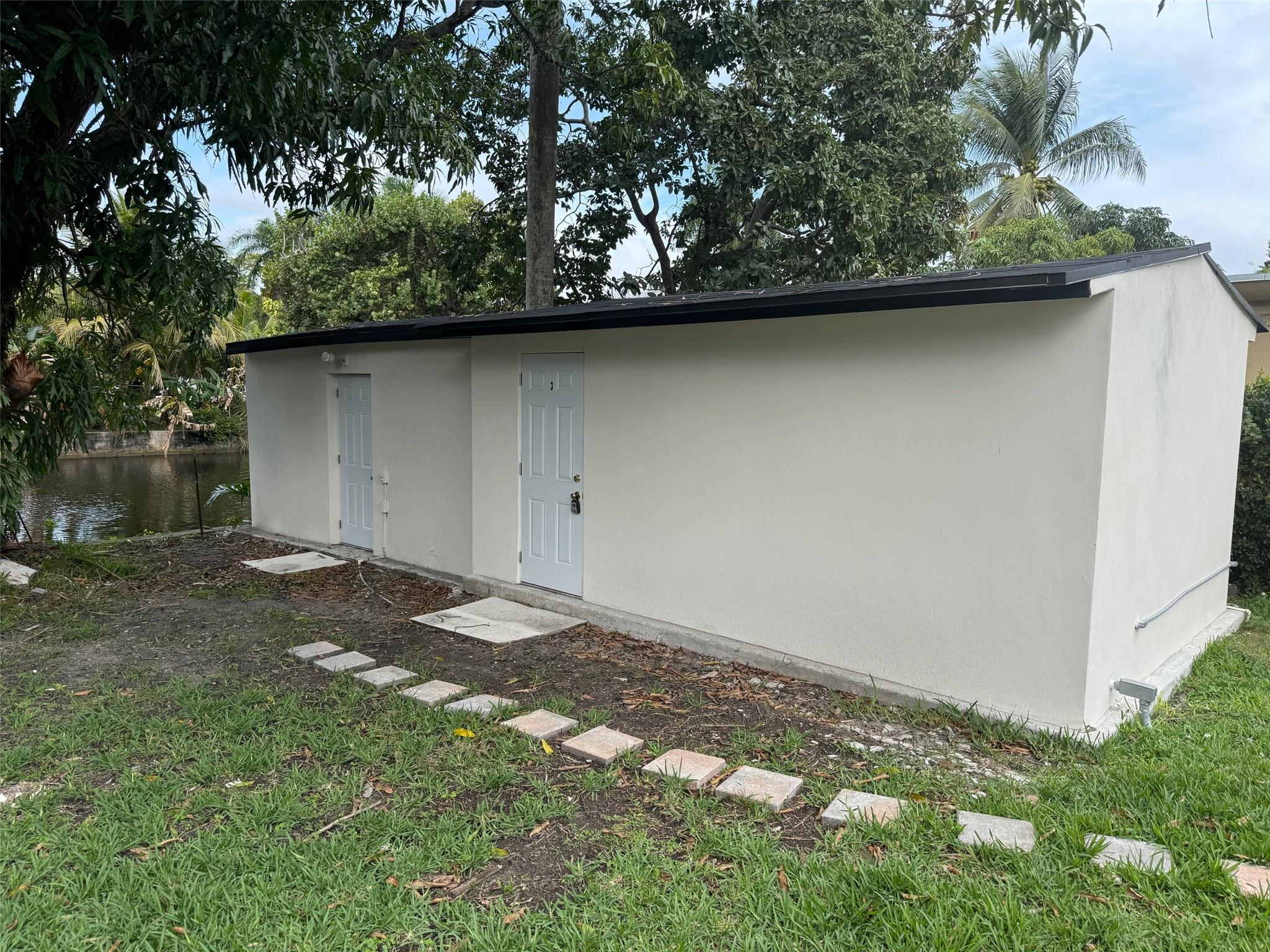 Beautiful 2 bedrooms unit in a triplex located on the canal in the up and coming area of little rivers. Everything in this unit is brand new. Unit features tile floors all around, new kitchen cabinets, new bathroom, New mini split AC system (Will be install before move in). easy to show and rapid approval.