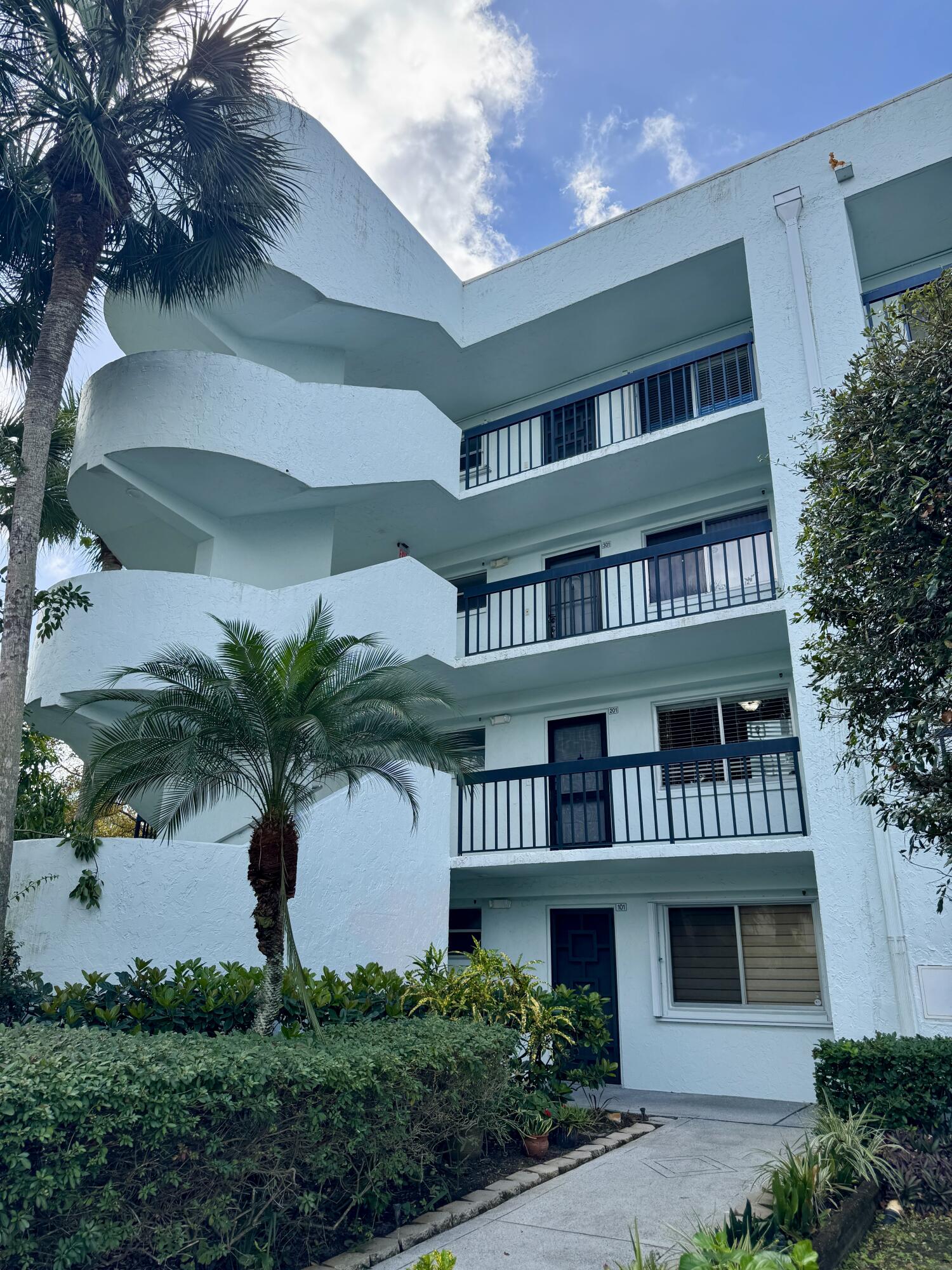 HAMLET AT POINCIANA CONDO - Residential