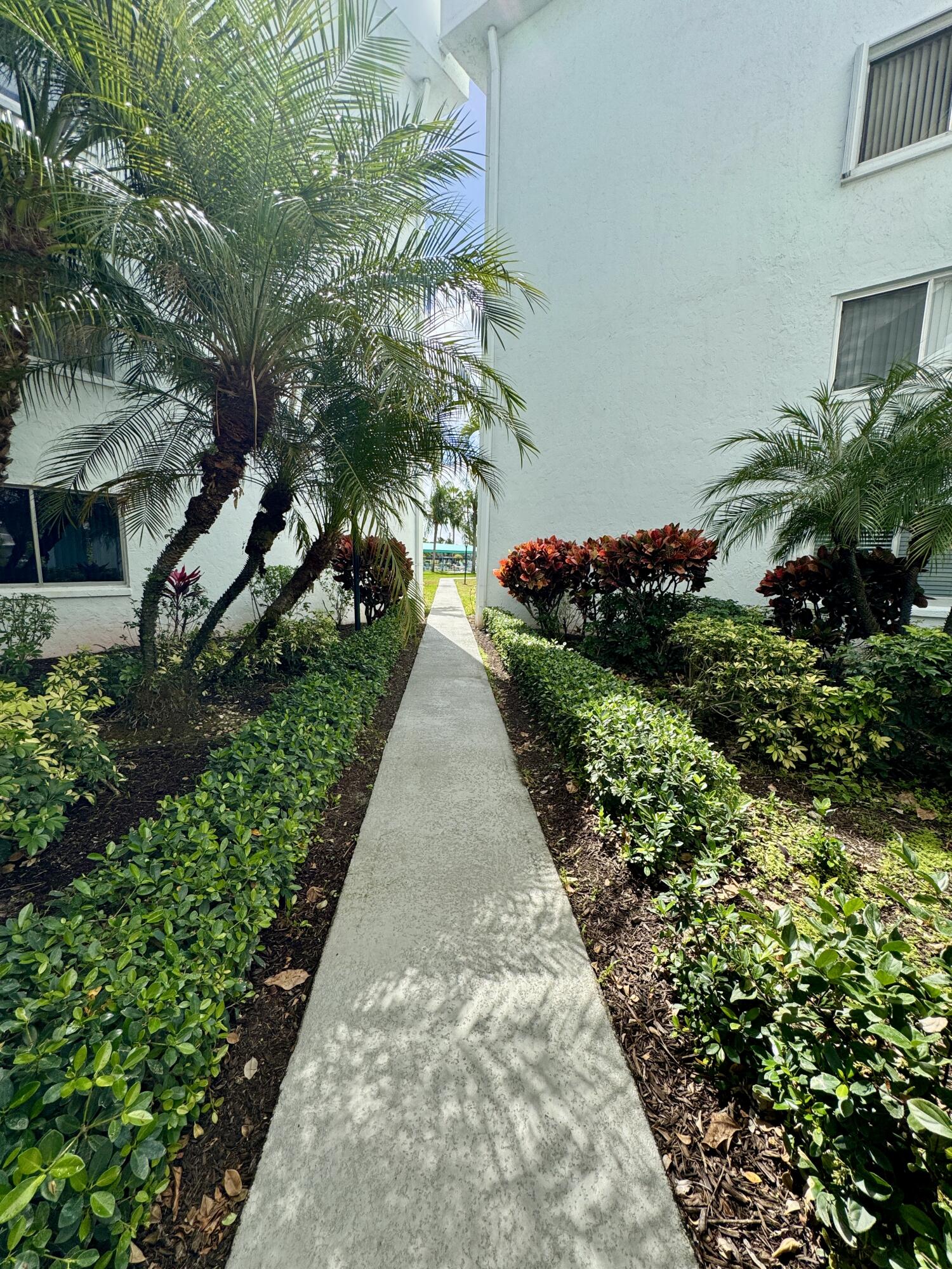 HAMLET AT POINCIANA CONDO - Residential