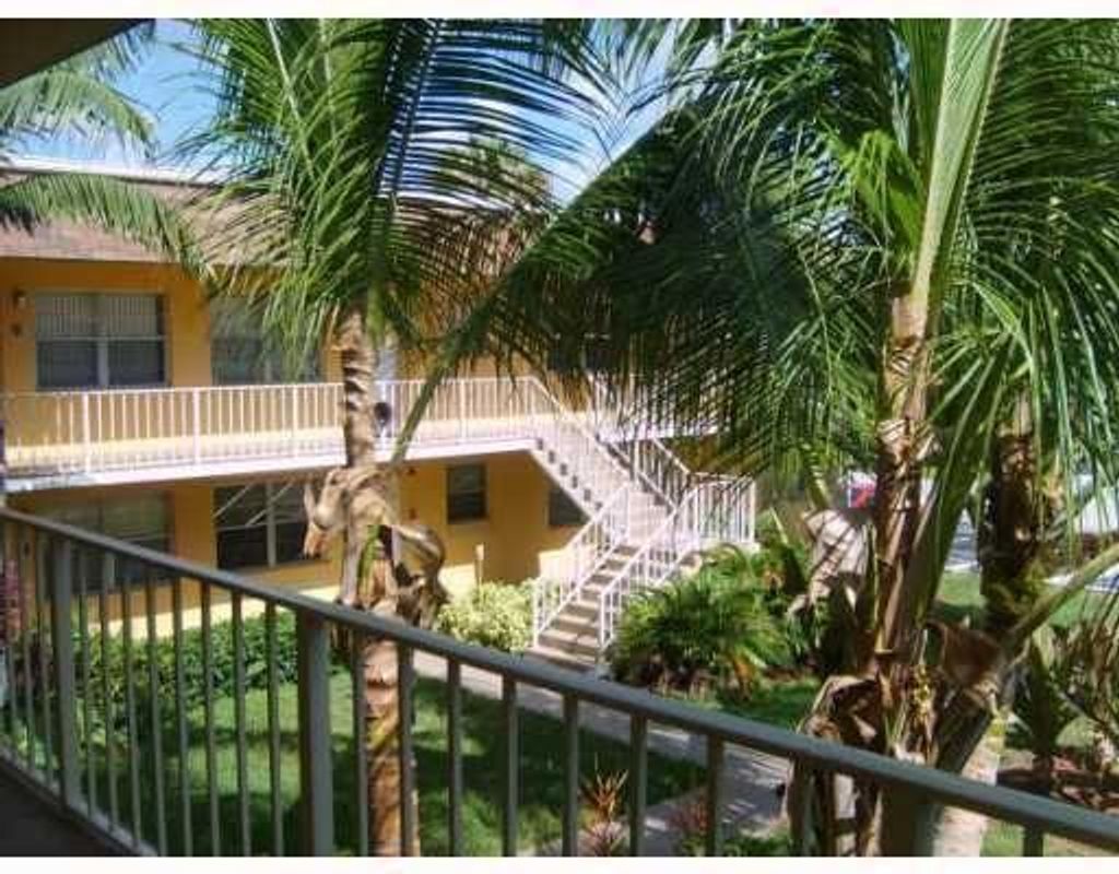 Photo of 240 Croton Avenue #202, Lantana, FL 33462 (MLS # R11079774)