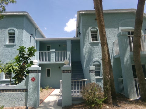 Photo of 1600 SE Green Acres Circle #V201, Port Saint Lucie, FL 34952 (MLS # B26072532)