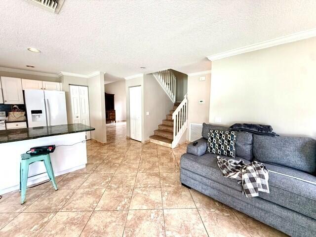 Photo of 3609 Newport Avenue, Boynton Beach, FL 33436 (MLS # B26081000)