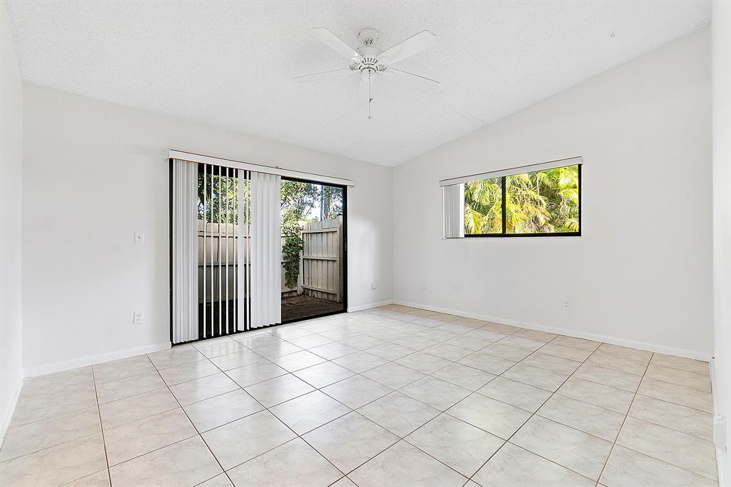 BOYNTON LAKES 2 - Residential