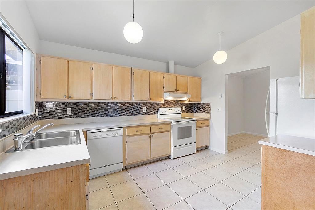 BOYNTON LAKES 2 - Residential