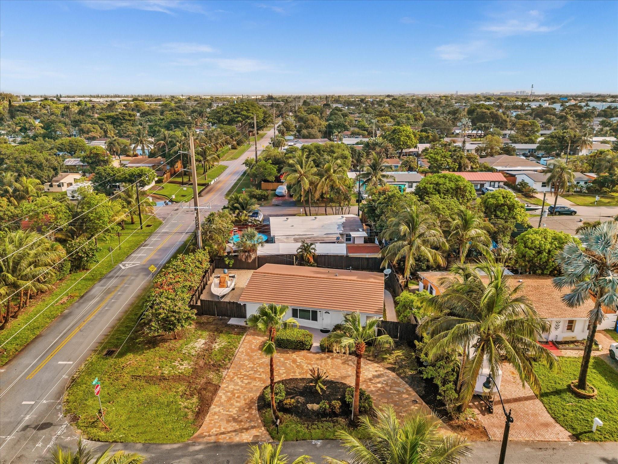 1513 NE 30th Ct