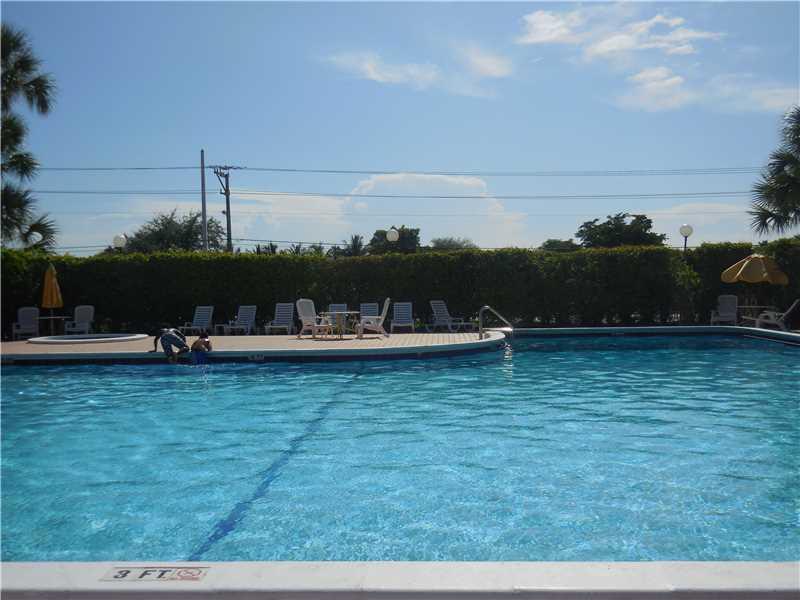 HAMPTONS WEST - Residential