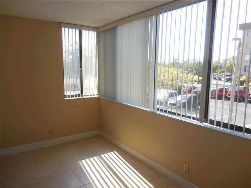 HAMPTONS WEST - Residential