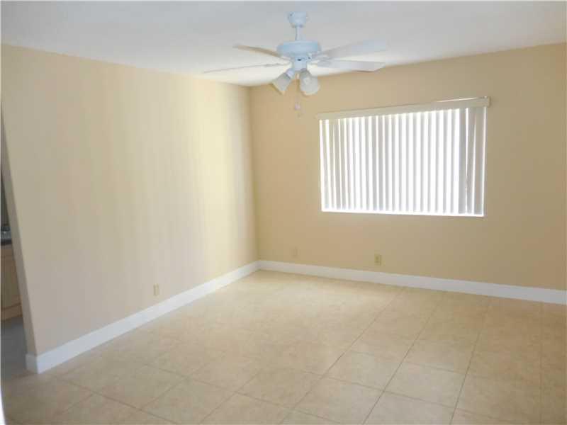 HAMPTONS WEST - Residential