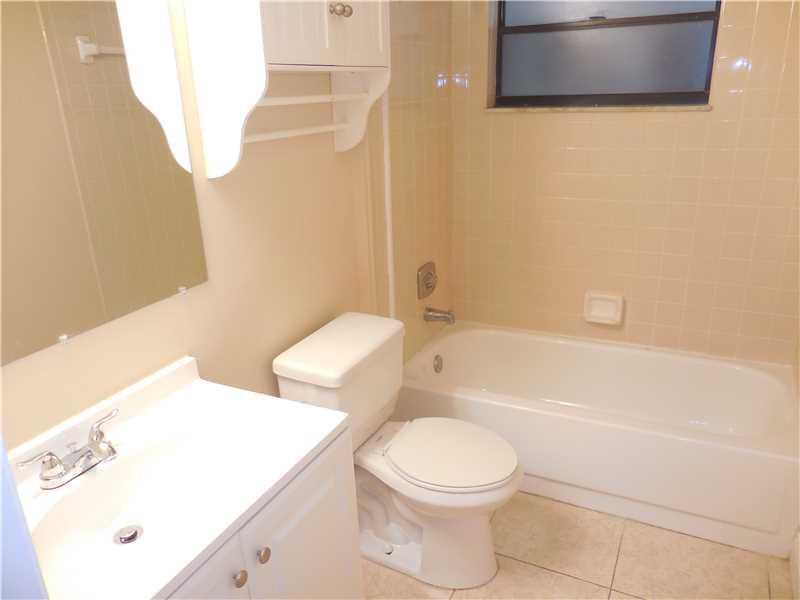 HAMPTONS WEST - Residential