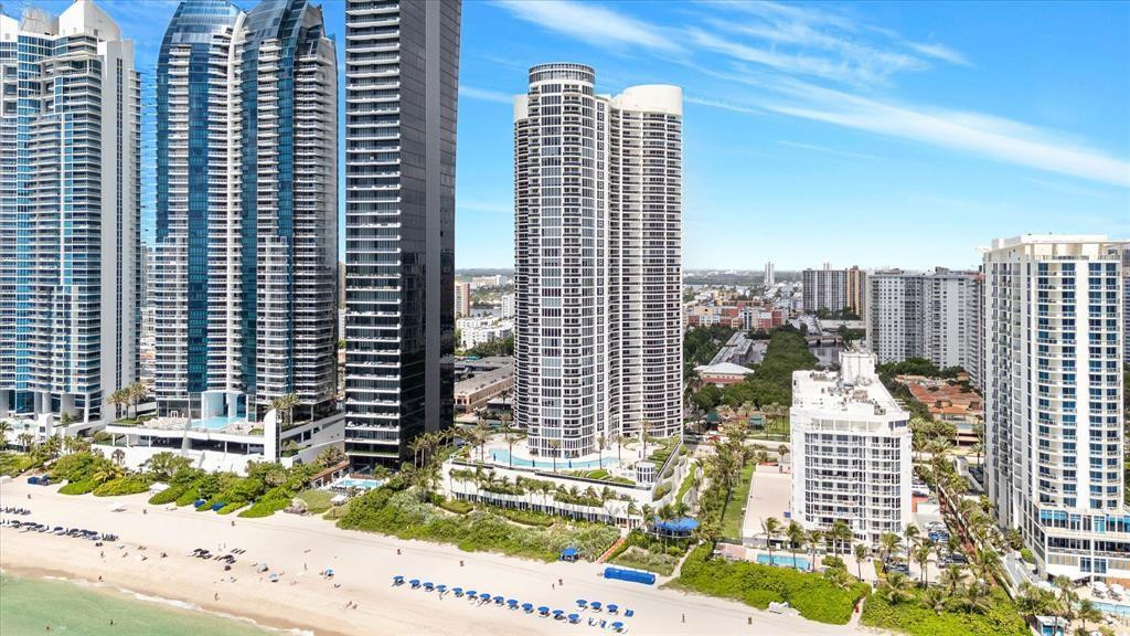 OCEAN FOUR CONDO - Residential Lease