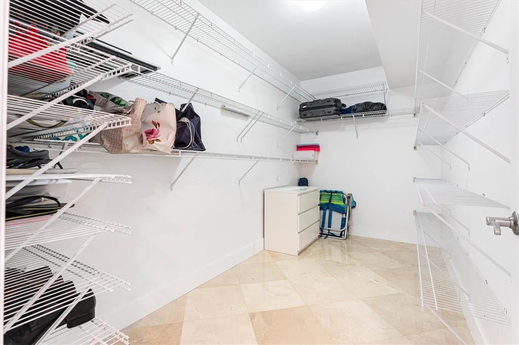 OCEAN FOUR CONDO - Residential Lease