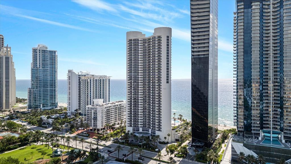 OCEAN FOUR CONDO - Residential Lease