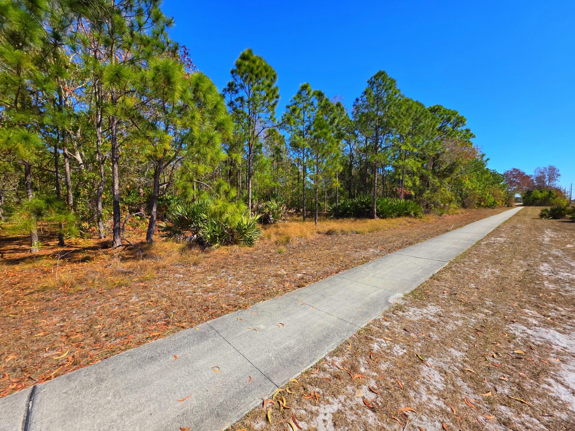 METES AND BOUNDS - Land