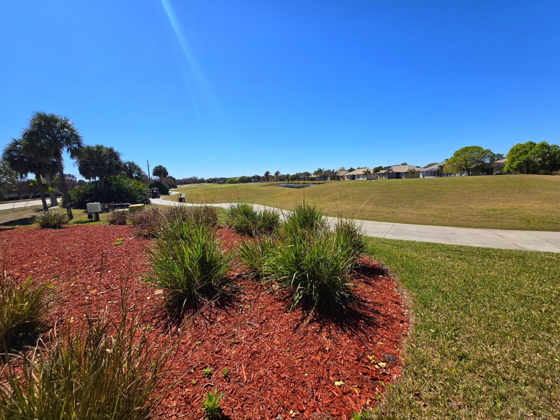 METES AND BOUNDS - Land