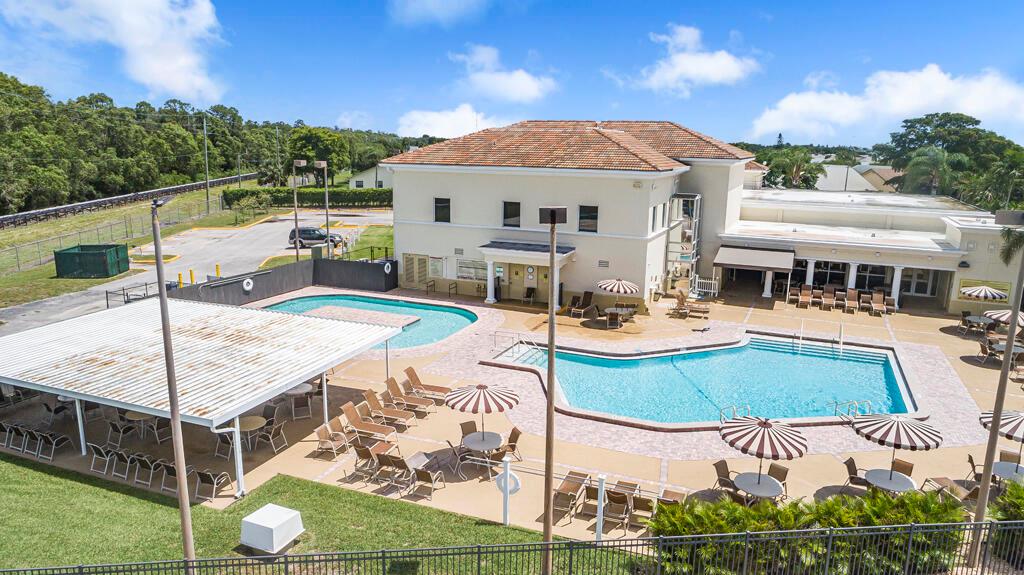 Century Village - GOLFS E - Residential