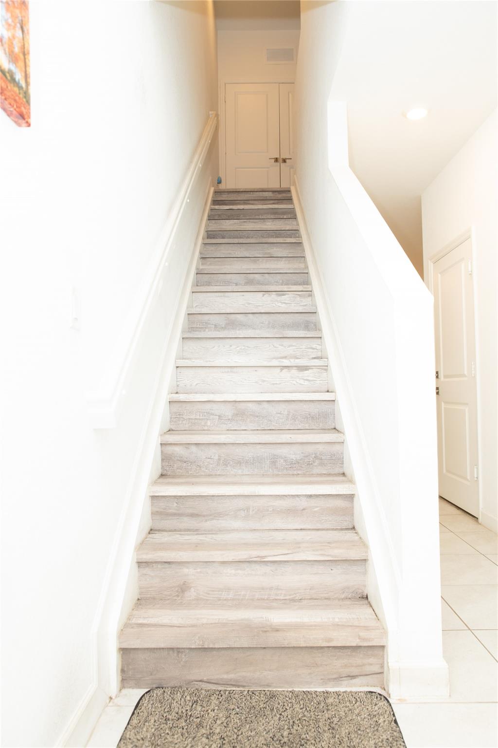 REGAL PALM SUBDIVISION - Residential Lease