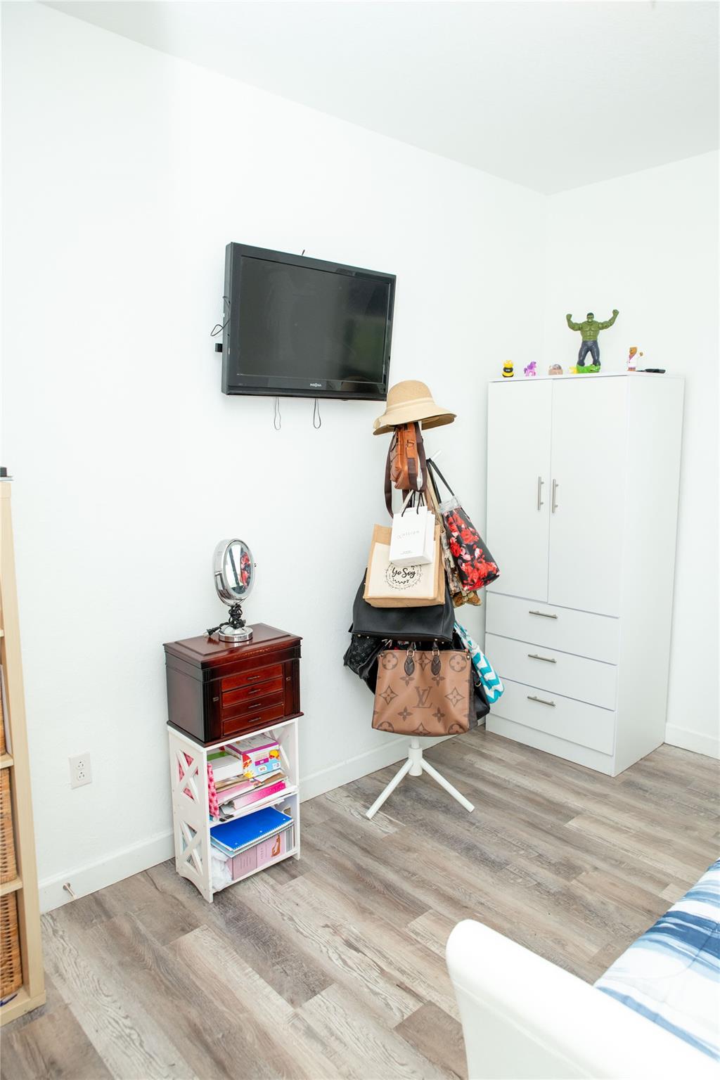 REGAL PALM SUBDIVISION - Residential Lease