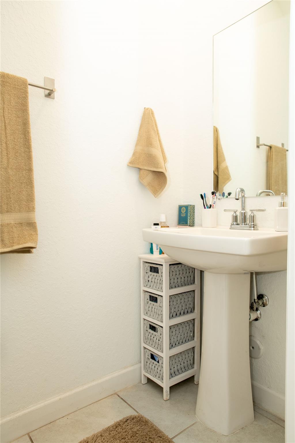 REGAL PALM SUBDIVISION - Residential Lease