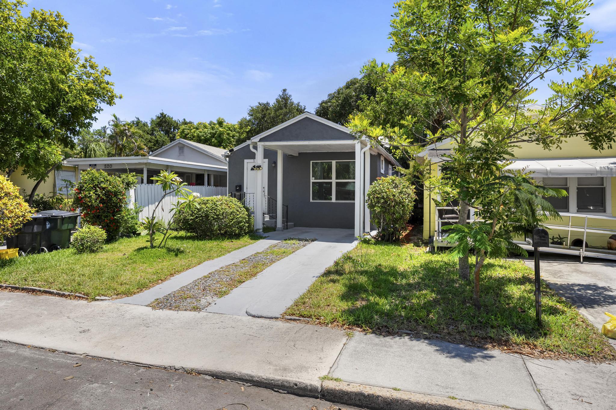 LAKE WORTH TOWN OF - Residential